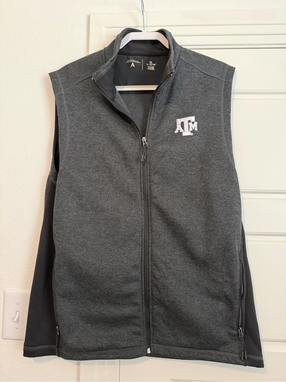 Antigua Gray Full-Zip Vest